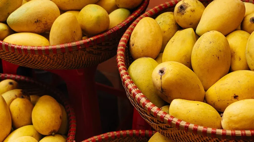 Mango; Fruit That Help Ease Constipation