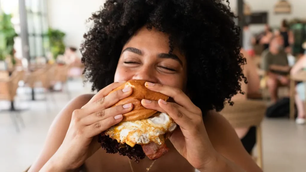 Is There a Right Order to Eat My Food, and Does It Really Matter?